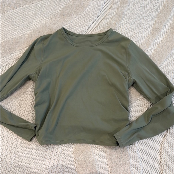 Lululemon nulu long sleeve - Picture 1 of 3